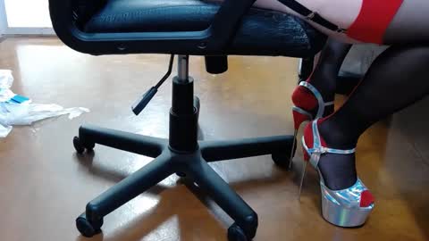 Snapshot of regnerfsky chatting on January 3, 2025, 12:11 am RegNerfsky online show from January 3, 2025, 12:11 am