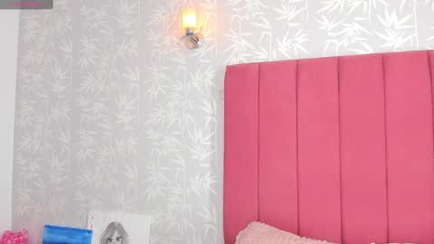 Snapshot of reikaminato chatting on September 26, 2025, 3:27 pm Reika  online show from September 26, 2025, 3:27 pm