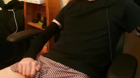 Snapshot of relyk90 chatting on November 9, 2025, 1:26 am Relyk90 online show from November 9, 2025, 1:26 am