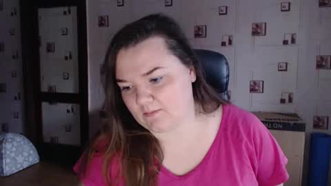 Snapshot of renataoia chatting on December 7, 2024, 12:13 pm renataoia online show from December 7, 2024, 12:13 pm