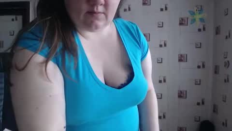 Snapshot of renataoia chatting on February 20, 2025, 11:42 am renataoia online show from February 20, 2025, 11:42 am