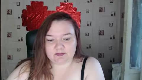 Snapshot of renataoia chatting on September 16, 2025, 3:35 pm renataoia online show from September 16, 2025, 3:35 pm