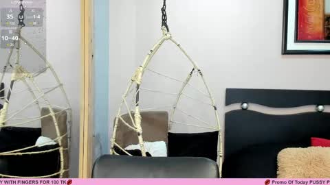 Snapshot of renataruiz_rr chatting on February 28, 2025, 12:09 pm      online show from February 28, 2025, 12:09 pm