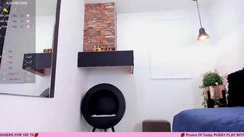 Snapshot of renataruiz_rr chatting on March 1, 2025, 3:16 pm      online show from March 1, 2025, 3:16 pm