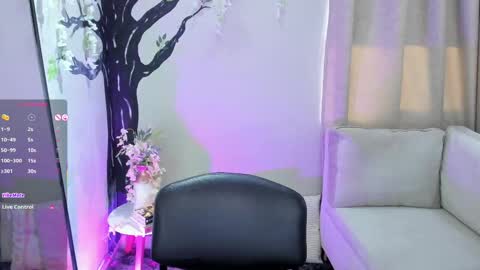 Snapshot of renataruiz_rr chatting on September 24, 2025, 11:57 am      online show from September 24, 2025, 11:57 am
