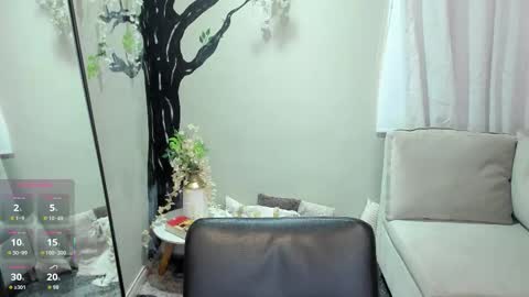 Snapshot of renataruiz_rr chatting on October 25, 2025, 12:02 pm      online show from October 25, 2025, 12:02 pm