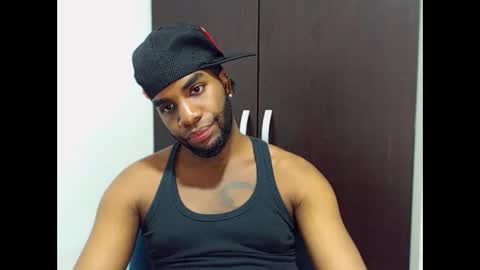 Snapshot of rene_hotman chatting on October 7, 2025, 10:40 pm Rene online show from October 7, 2025, 10:40 pm
