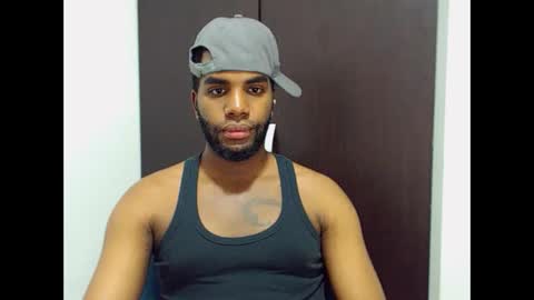 Snapshot of rene_hotman chatting on October 8, 2025, 10:51 pm Rene online show from October 8, 2025, 10:51 pm