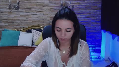 Snapshot of renesmesweet chatting on December 1, 2024, 4:29 pm renesmesweet online show from December 1, 2024, 4:29 pm