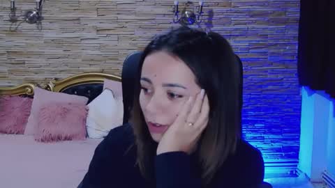 Snapshot of renesmesweet chatting on December 6, 2024, 7:01 pm renesmesweet online show from December 6, 2024, 7:01 pm