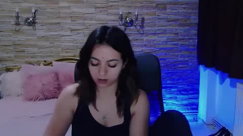 Snapshot of renesmesweet chatting on December 15, 2024, 3:31 pm renesmesweet online show from December 15, 2024, 3:31 pm