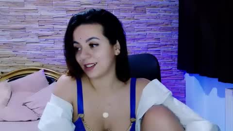 Snapshot of renesmesweet chatting on January 23, 2025, 10:43 am renesmesweet online show from January 23, 2025, 10:43 am