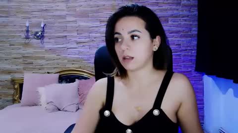 Snapshot of renesmesweet chatting on January 29, 2025, 1:17 pm renesmesweet online show from January 29, 2025, 1:17 pm
