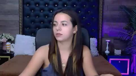 Snapshot of renesmesweet chatting on October 21, 2025, 5:08 am renesmesweet online show from October 21, 2025, 5:08 am