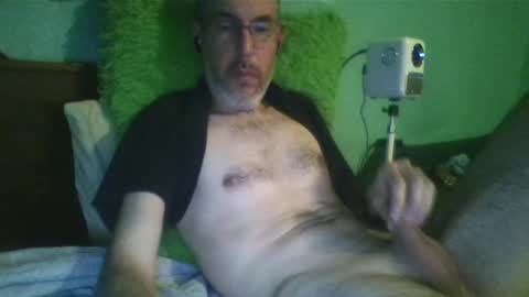 Snapshot of reyes_albert2006 chatting on December 2, 2024, 6:52 am reyes_albert2006 online show from December 2, 2024, 6:52 am