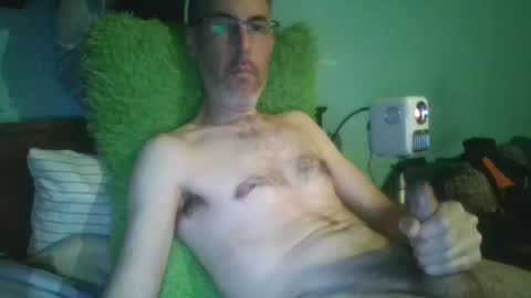 Snapshot of reyes_albert2006 chatting on November 16, 2025, 12:11 pm reyes_albert2006 online show from November 16, 2025, 12:11 pm