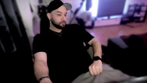 Snapshot of riptid3_ chatting on February 13, 2025, 12:00 pm Ask Me online show from February 13, 2025, 12:00 pm