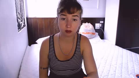 Snapshot of riri_rich chatting on February 7, 2025, 5:31 am Rita online show from February 7, 2025, 5:31 am