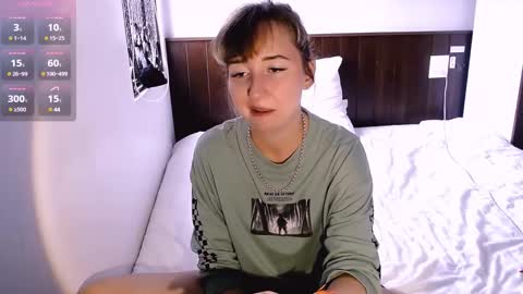 Snapshot of riri_rich chatting on February 26, 2025, 8:04 am Rita online show from February 26, 2025, 8:04 am