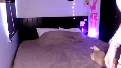 Snapshot of riri_rich chatting on September 20, 2025, 4:13 am Rita online show from September 20, 2025, 4:13 am