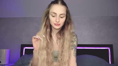 Snapshot of rita_orra chatting on March 9, 2025, 3:27 pm Rita online show from March 9, 2025, 3:27 pm