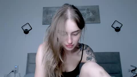 Snapshot of rita_orra chatting on September 25, 2025, 10:41 am Rita online show from September 25, 2025, 10:41 am