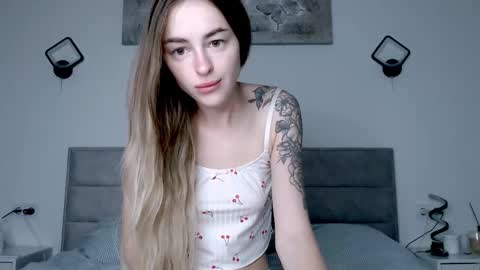 Snapshot of rita_orra chatting on October 1, 2025, 7:03 am Rita online show from October 1, 2025, 7:03 am