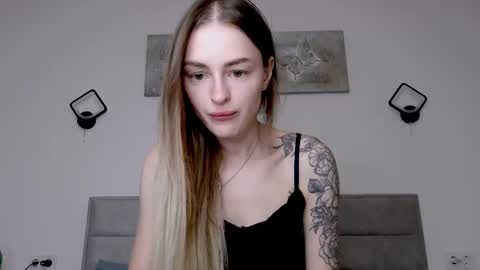 Snapshot of rita_orra chatting on October 13, 2025, 8:03 am Rita online show from October 13, 2025, 8:03 am