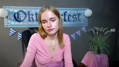 Snapshot of ritakiskis chatting on October 3, 2025, 7:00 pm ritakiskis online show from October 3, 2025, 7:00 pm