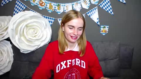 Snapshot of ritakiskis chatting on October 9, 2025, 7:23 pm ritakiskis online show from October 9, 2025, 7:23 pm