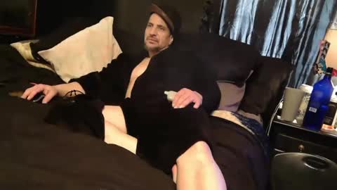 rm_discov3ri33z online show from February 8, 2025, 5:29 pm