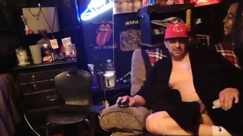 rm_discov3ri33z online show from February 11, 2025, 7:54 am