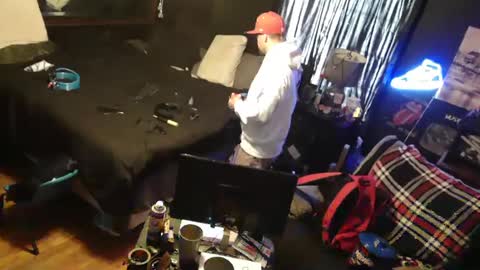 rm_discov3ri33z online show from February 11, 2025, 8:52 pm