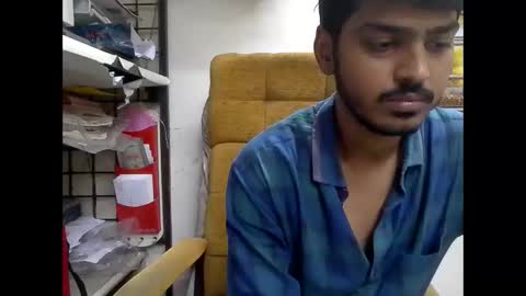 Snapshot of robertsalia220 chatting on November 3, 2025, 12:39 pm Robertsalia online show from November 3, 2025, 12:39 pm