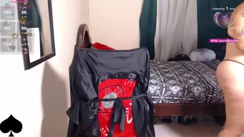 Snapshot of robin_h00t chatting on September 25, 2025, 3:54 am Ivanna and Robin online show from September 25, 2025, 3:54 am