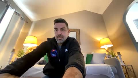 roblatino12 online show from December 23, 2024, 6:16 pm