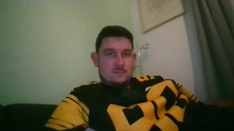 Snapshot of robtheman94 chatting on September 14, 2025, 9:03 pm Robin online show from September 14, 2025, 9:03 pm