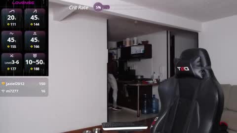 Snapshot of rogger_physique chatting on January 21, 2025, 5:38 am Rogger online show from January 21, 2025, 5:38 am