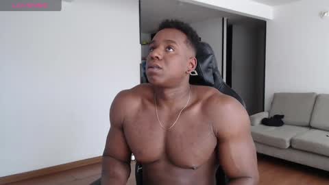 Snapshot of rogger_physique chatting on January 26, 2025, 8:23 pm Rogger online show from January 26, 2025, 8:23 pm