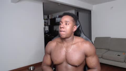 Snapshot of rogger_physique chatting on March 12, 2025, 2:52 am Rogger online show from March 12, 2025, 2:52 am