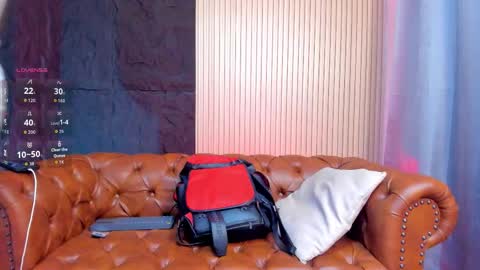 Snapshot of rogger_physique chatting on October 14, 2025, 8:31 pm Rogger online show from October 14, 2025, 8:31 pm