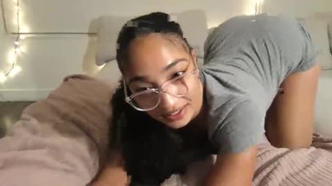 Snapshot of rosalinatoosexy chatting on November 8, 2025, 5:40 am Rosalina online show from November 8, 2025, 5:40 am