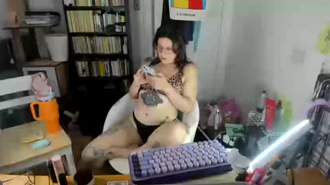 Snapshot of rose257044 chatting on October 11, 2025, 6:39 pm rose257044 online show from October 11, 2025, 6:39 pm