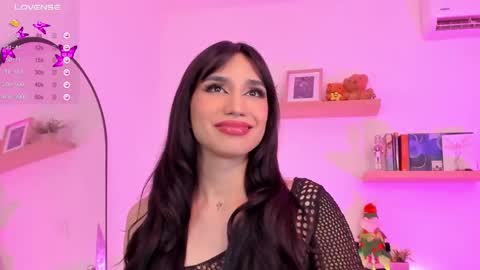 Snapshot of rose__saenz chatting on December 11, 2024, 1:05 am Rose Saenz online show from December 11, 2024, 1:05 am