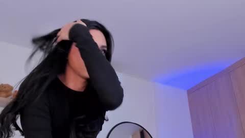 Snapshot of rose__saenz chatting on February 28, 2025, 8:50 pm Rose Saenz online show from February 28, 2025, 8:50 pm