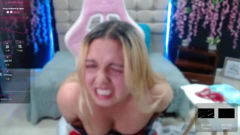 Snapshot of rosse_meyer chatting on December 5, 2024, 8:11 pm MY NAME IS ROSSE online show from December 5, 2024, 8:11 pm