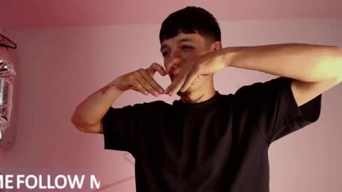 Snapshot of rosse_one chatting on November 4, 2025, 11:09 am rosse_one online show from November 4, 2025, 11:09 am