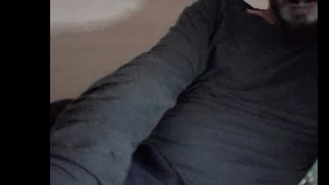 Snapshot of rossini90 chatting on November 11, 2025, 8:53 pm rossini90 online show from November 11, 2025, 8:53 pm