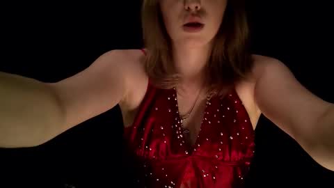 Snapshot of rosy_petal chatting on October 17, 2025, 6:32 pm rosy_petal online show from October 17, 2025, 6:32 pm