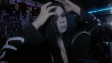 Snapshot of rotten_dreams chatting on February 27, 2025, 12:23 pm rot online show from February 27, 2025, 12:23 pm